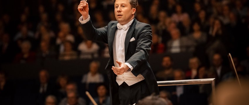 20_7-SINFONIEKONZERT_Stroemungen__C__Nasser_Hashemi