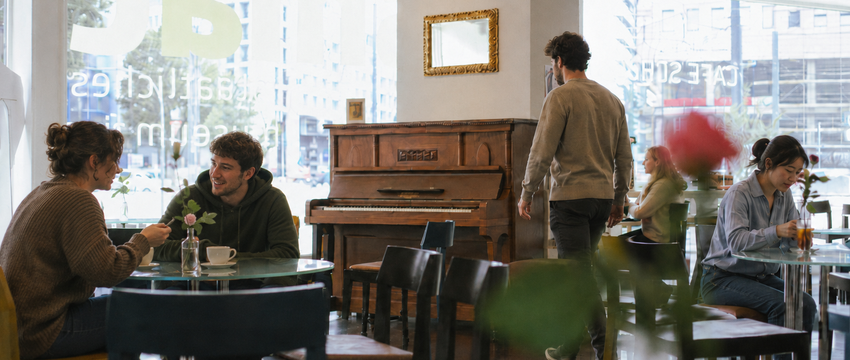 Cafe Julius