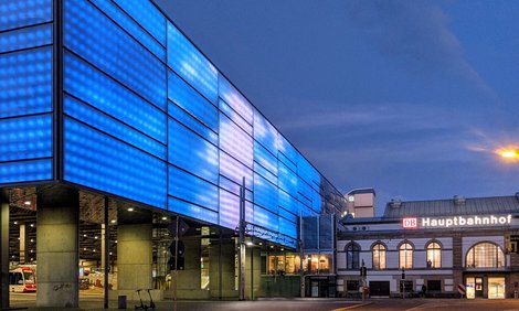 Chemnitz_Hbf_LED-Fassade