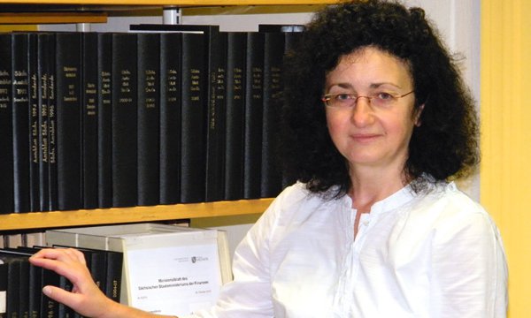 Angela Malz