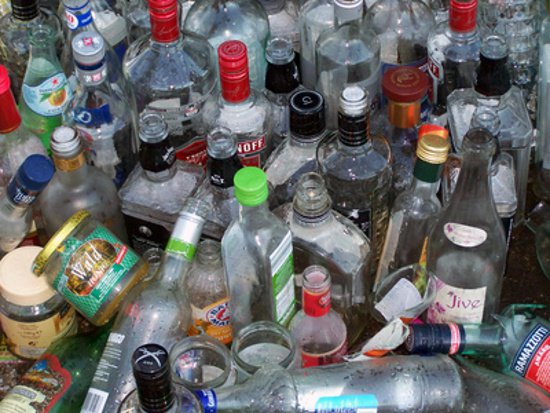 Chemnitz beschließt ein Alkoholverbot in Teilen der Innenstadt. Herr Kummer erkennt darin eine Methode, die Chemnitz zum weltstädtischen Trendsetter machen könnte.