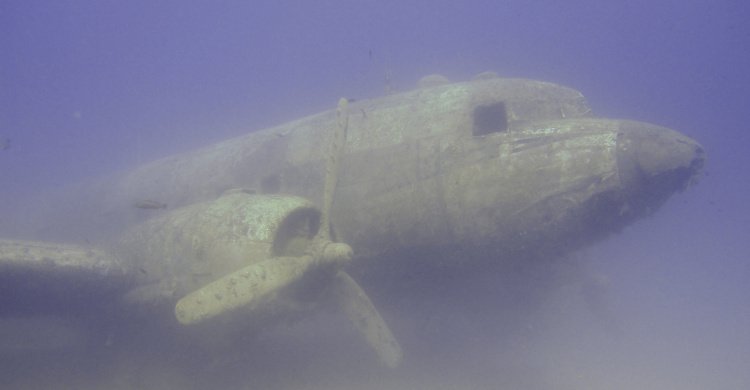 Versunkenes Flugzeug