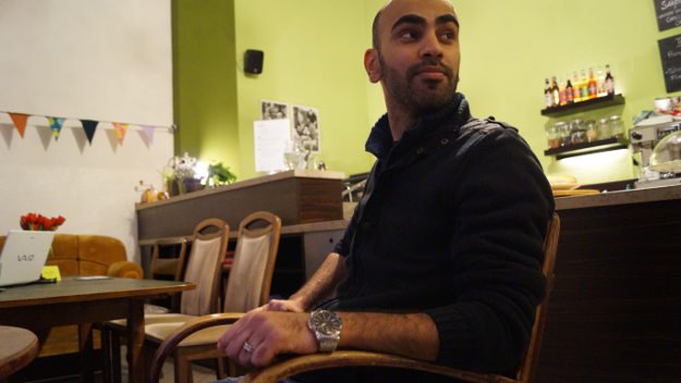 Mesbah Mohammadi bloggt im Asyl
